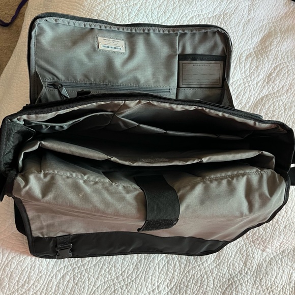 Briggs & Riley Verb Dispatch Messenger Bag Luggage Travel Commute Business Black - Picture 8 of 12